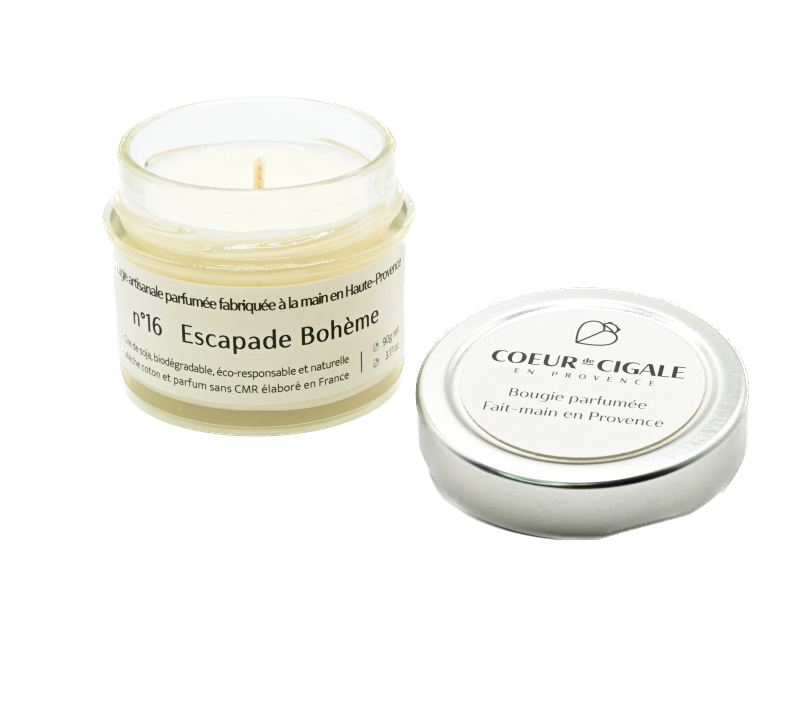 Bougie parfumée Patchouli et Cèdre. Coulée à la main en Provence