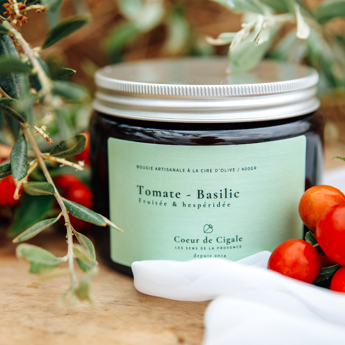 Parfum de bougie tomates basilic. Bougie artisanale parfumé coulée à la main en Provence. 