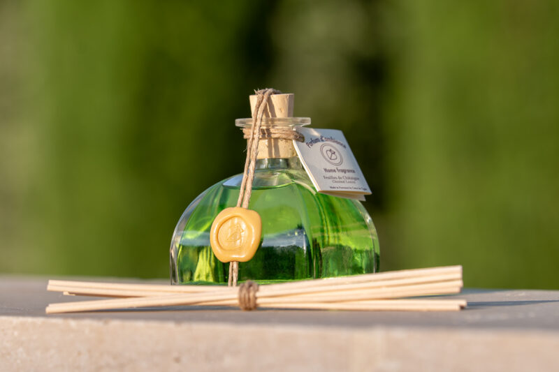 Diffuseur de parfum d'ambiance Feuille de Châtaignier. Fabriqué à la main en Provence.