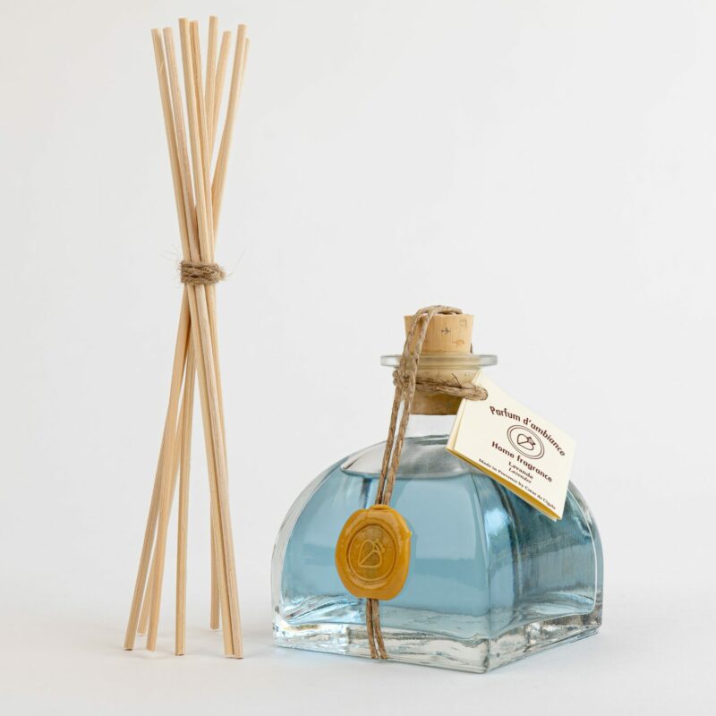 Parfum d'ambiance Lavande, senteur fraîche et apaisante de Provence.