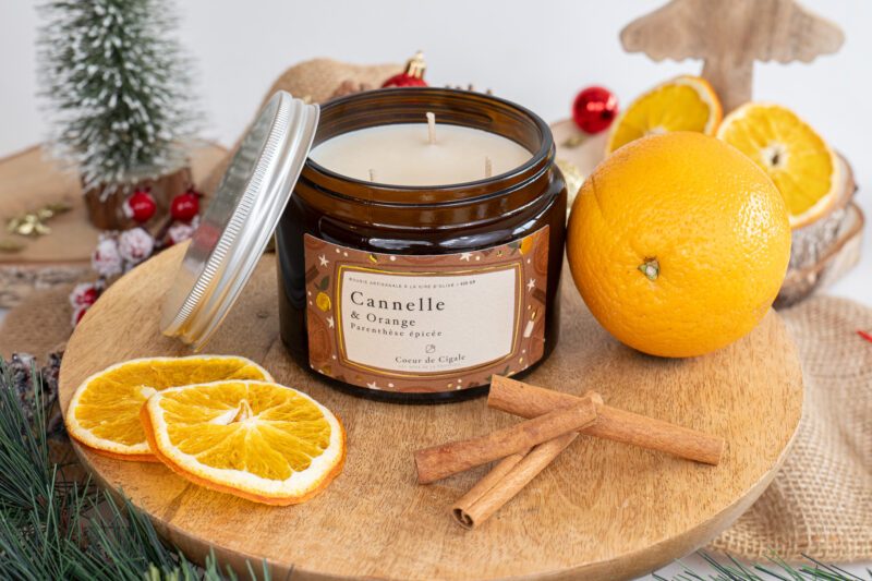 Bougie de Noël Cannelle Orange, fabriquée en Provence. Coeur de Cigale.